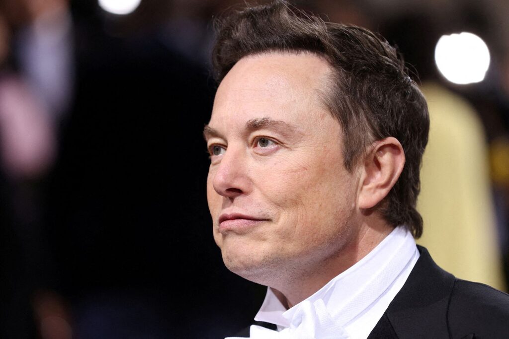 Elon Musk eyes Silicon Valley Bank